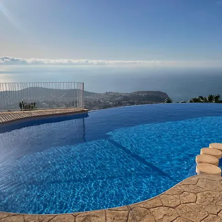 Casa Bonica Cumbre del Sol